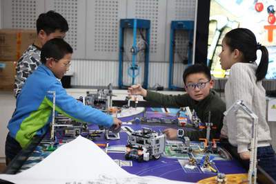 少年強(qiáng)則科技興 低碳科技館榮膺全國(guó)青少年科技教育工作五星表彰