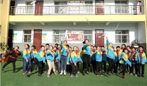 依托科技扶助，開(kāi)發(fā)卓越課程 汝陽(yáng)示范教研活動(dòng)引領(lǐng)青少年科技素養(yǎng)提升